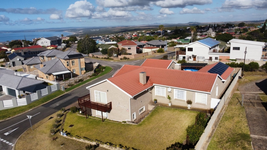 4 Bedroom Property for Sale in Dana Bay Western Cape